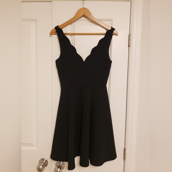 Twik Scalloped Neck Dress - Picture 2 of 4